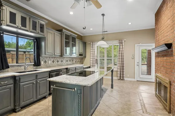 $5,500 | 7704 Emerson Lane, Flower Mound, TX 75022