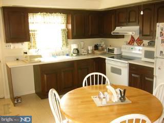 6 Pheasant Road Audubon, PA 19403 - Photo 3 of 6 Gallery Image 3