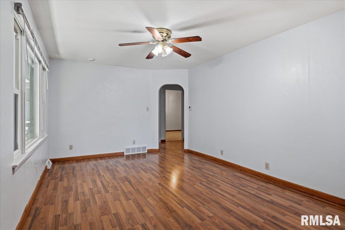 804 North Grand Avenue West Springfield, IL 62702 - Photo 2 of 26