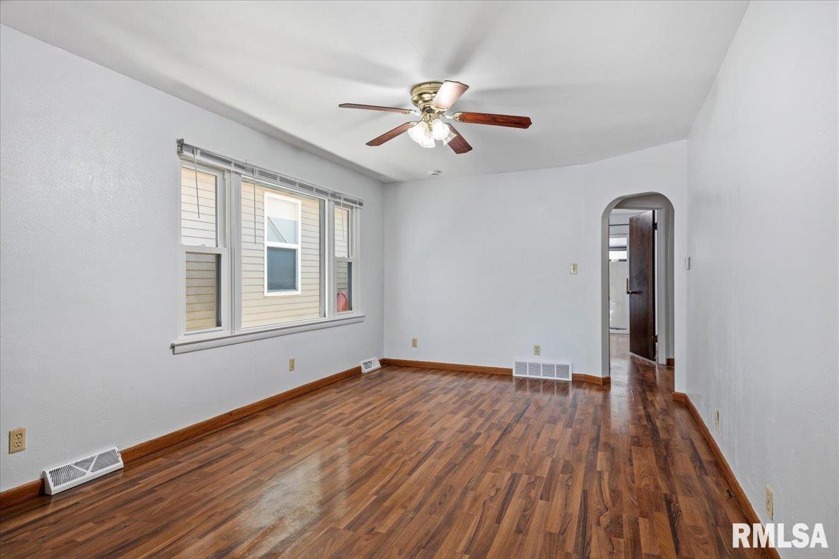 804 North Grand Avenue West Springfield, IL 62702 - Photo 5 of 26