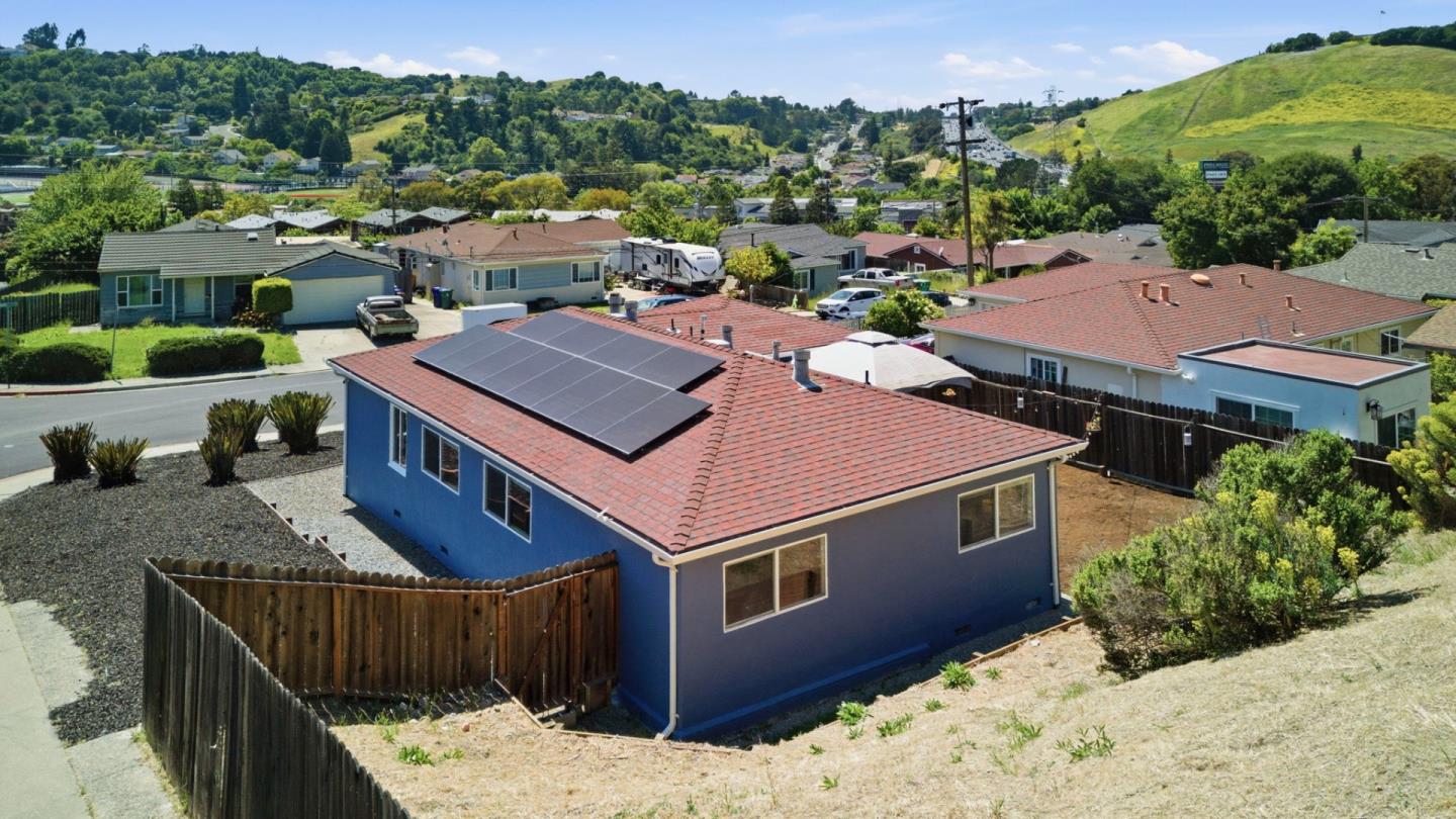 2793 Ruff Court Pinole, CA 94564 - Photo 43 of 53 a view of a patio with a yard