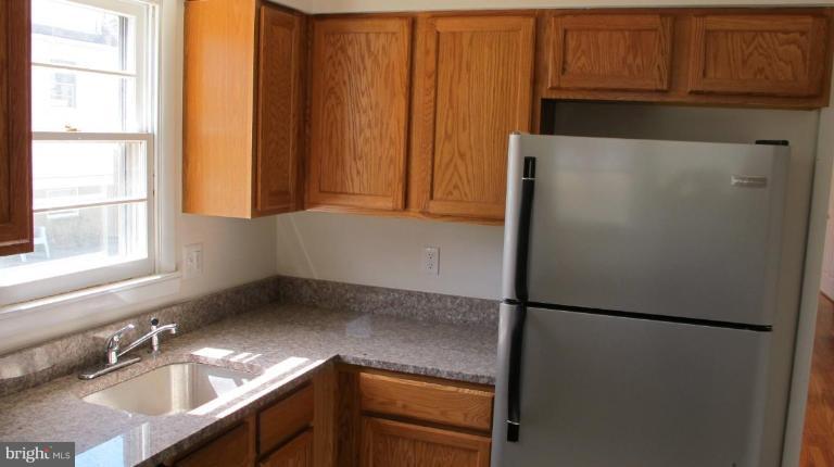8004 Ridgely Oak Road Parkville, MD 21234 - Photo 4 of 14 Kitchen #2