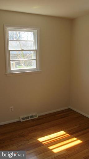 8004 Ridgely Oak Road Parkville, MD 21234 - Photo 6 of 14 Bedroom #1
