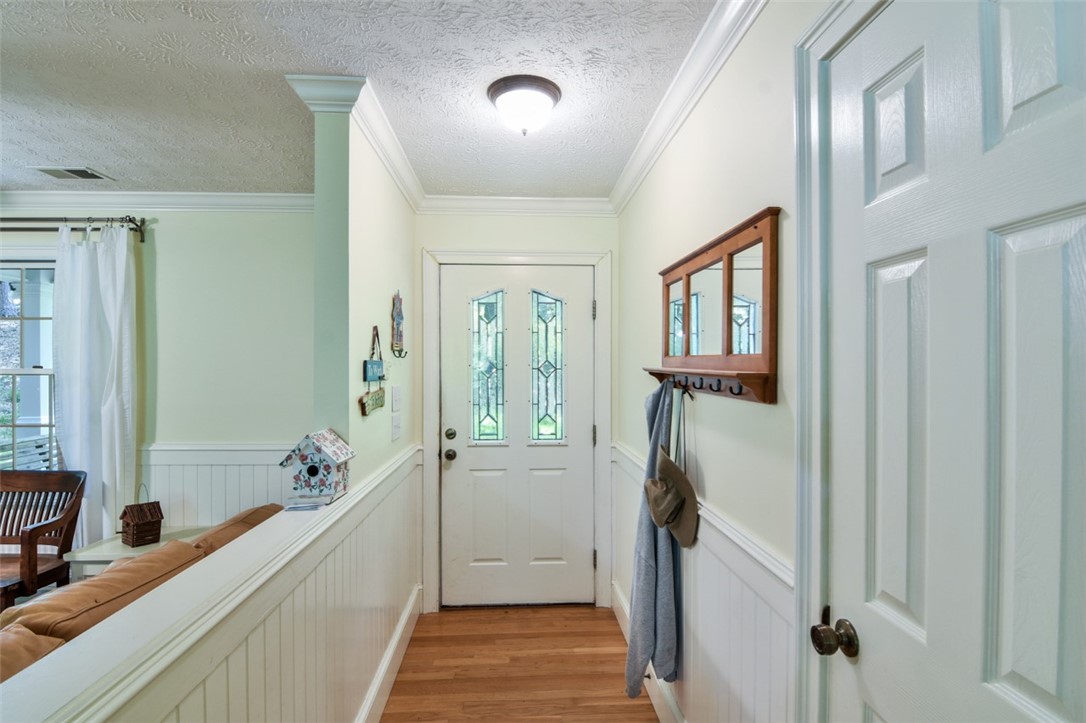 1484 Coneross Point Drive Seneca, SC 29678 - Photo 19 of 33 Gallery Image 19
