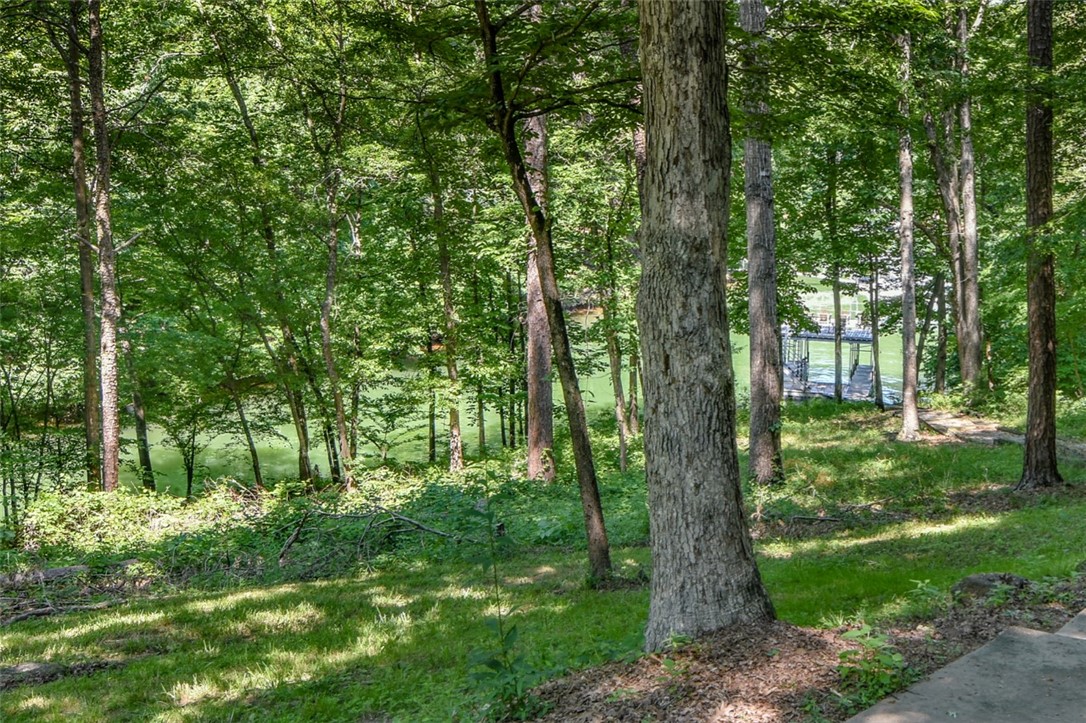 1484 Coneross Point Drive Seneca, SC 29678 - Photo 31 of 33 Gallery Image 31