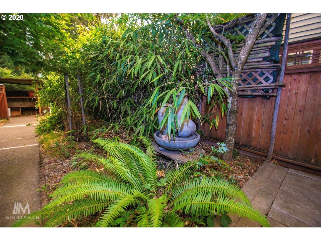 5525 Northwest Ridgemoor Court Portland, OR 97229 - Photo 7 of 25 Gallery Image 7