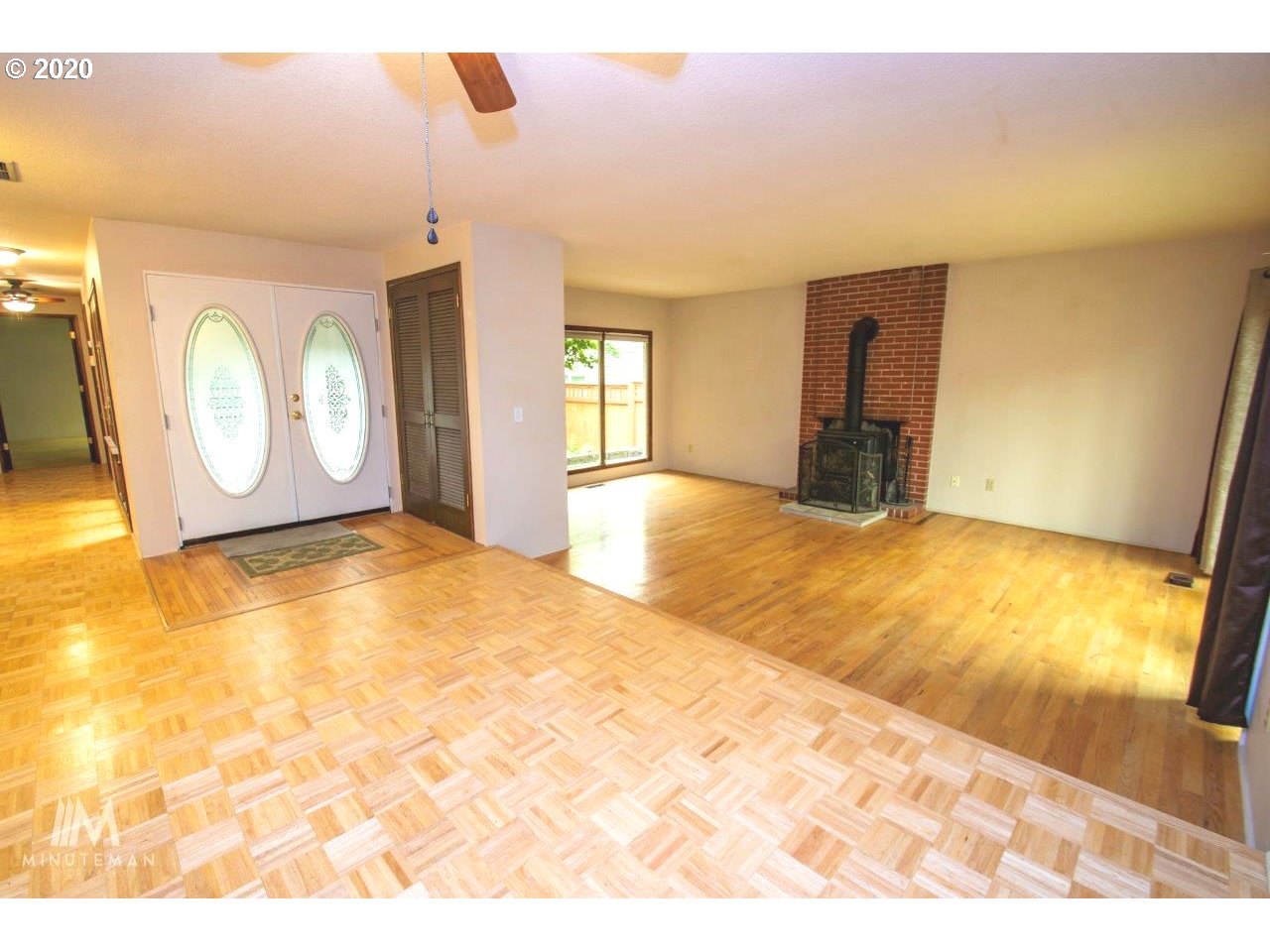 5525 Northwest Ridgemoor Court Portland, OR 97229 - Photo 9 of 25 Gallery Image 9
