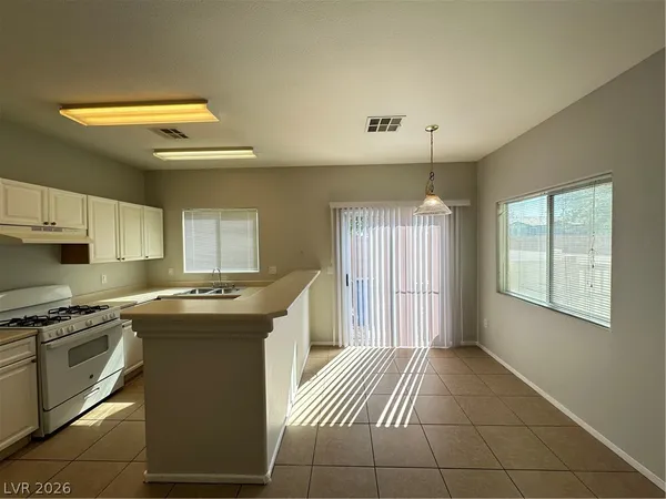 $1,730 | 9312 Straw Hays Street, Unit 102, Las Vegas, NV 89178