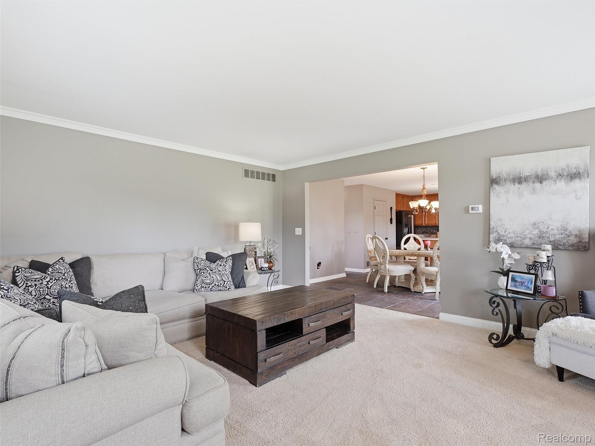 23621 Crescent Ridge Drive New Boston, MI 48164 - Photo 15 of 45 17-DSC00017.jpg
