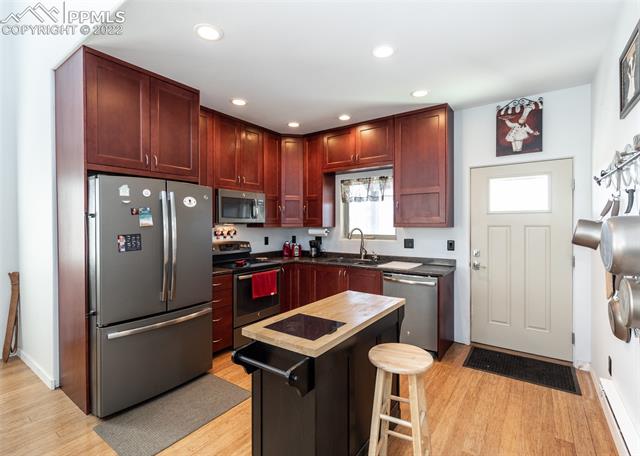 13050 Holmes Road Colorado Springs, CO 80908 - Photo 4 of 46 Kitchen