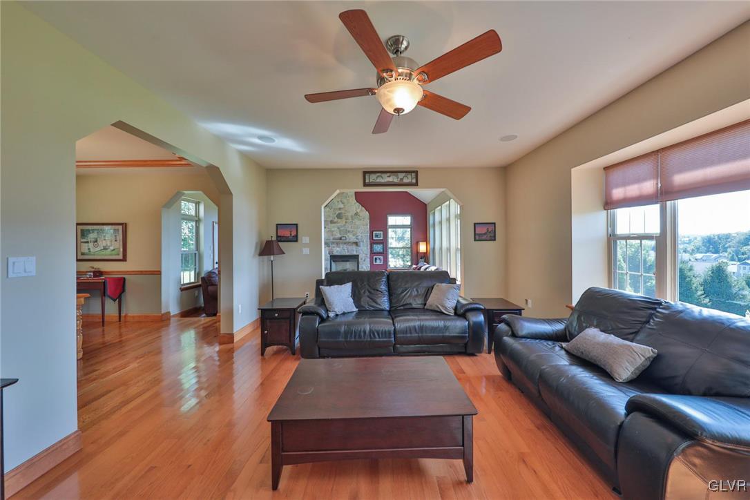 226 Bushkill Terrace Nazareth, PA 18064 - Photo 39 of 49 Gallery Image 39