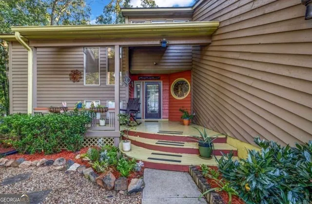 $379,900 | 2335 Ettas Circle Southeast, Conyers, GA 30013