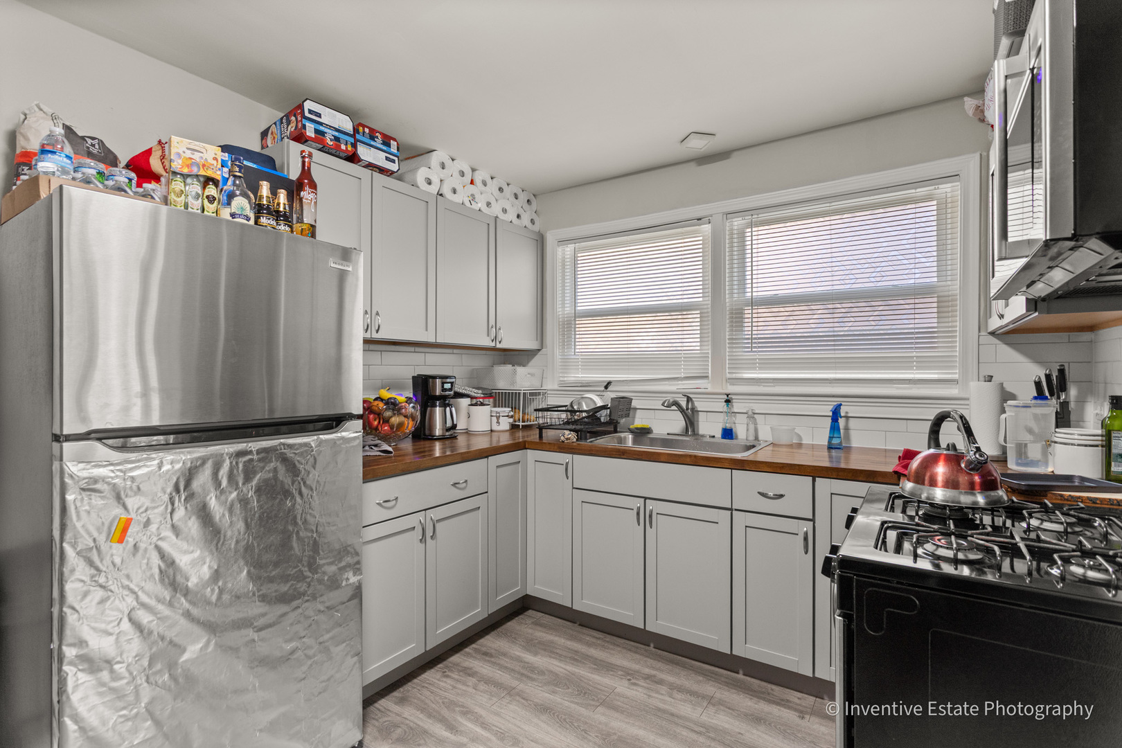 4856 Hull Street Skokie, IL 60077 - Photo 8 of 20