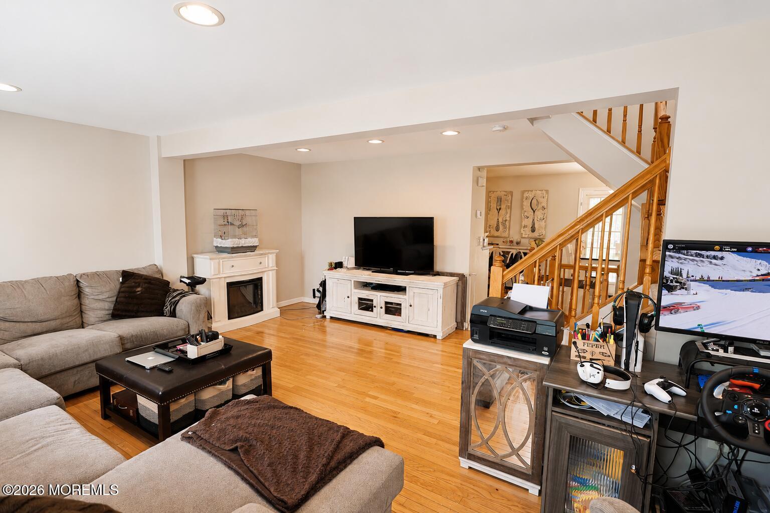 17 Abby Road Farmingdale, NJ 07727 - Photo 5 of 15 7
