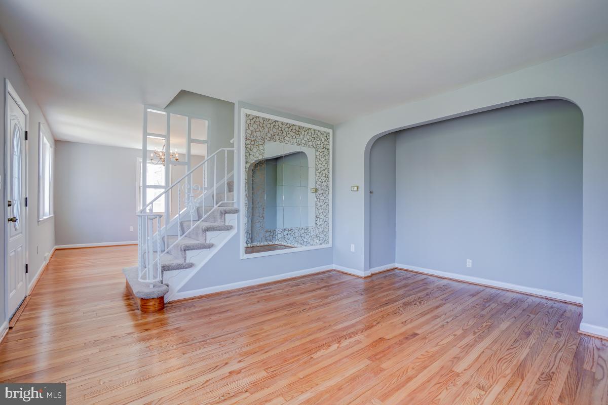 2132 Summit Avenue Rosedale, MD 21237 - Photo 4 of 36