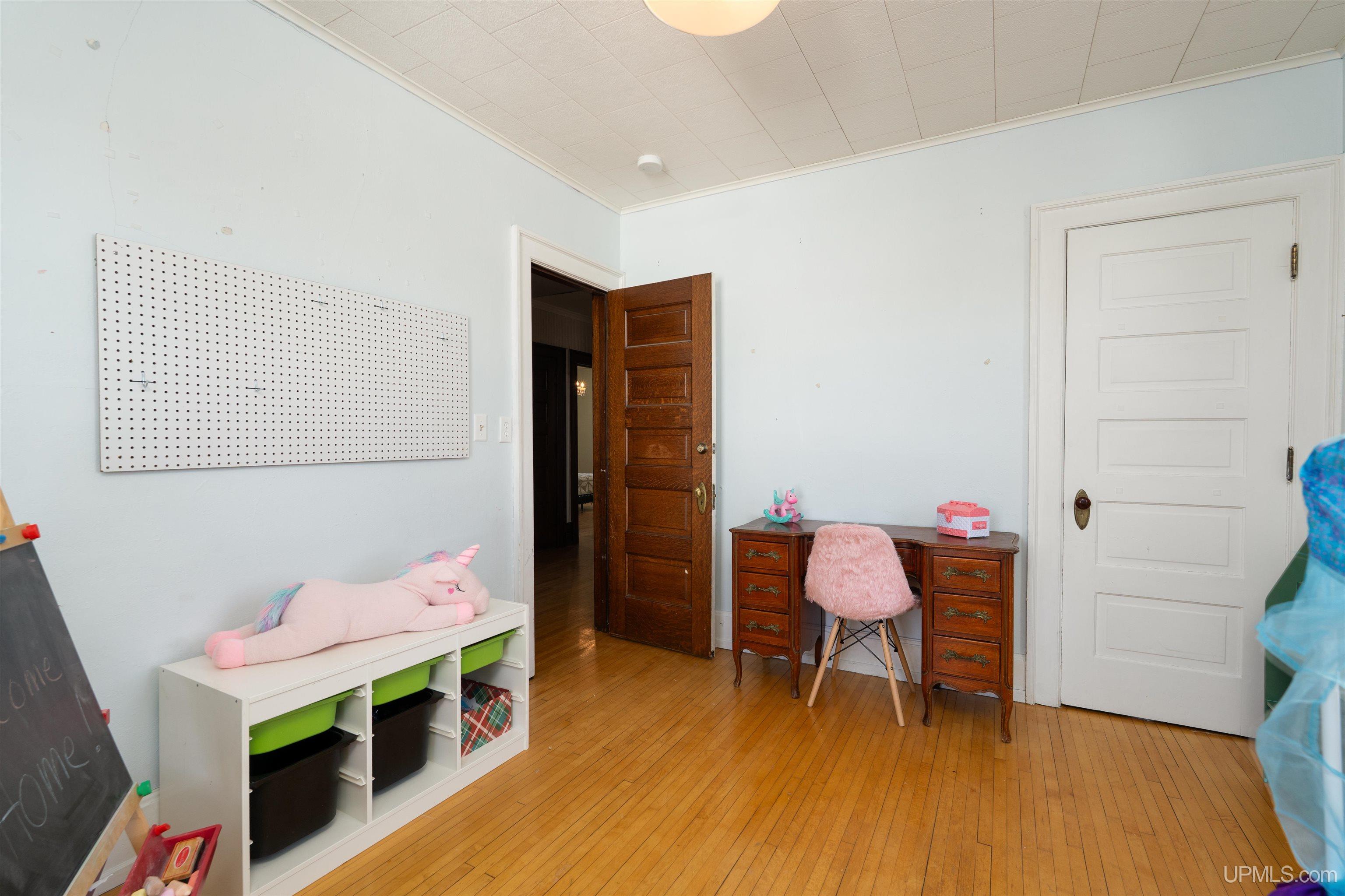 705 South 10th Street Escanaba, MI 49829 - Photo 34 of 45