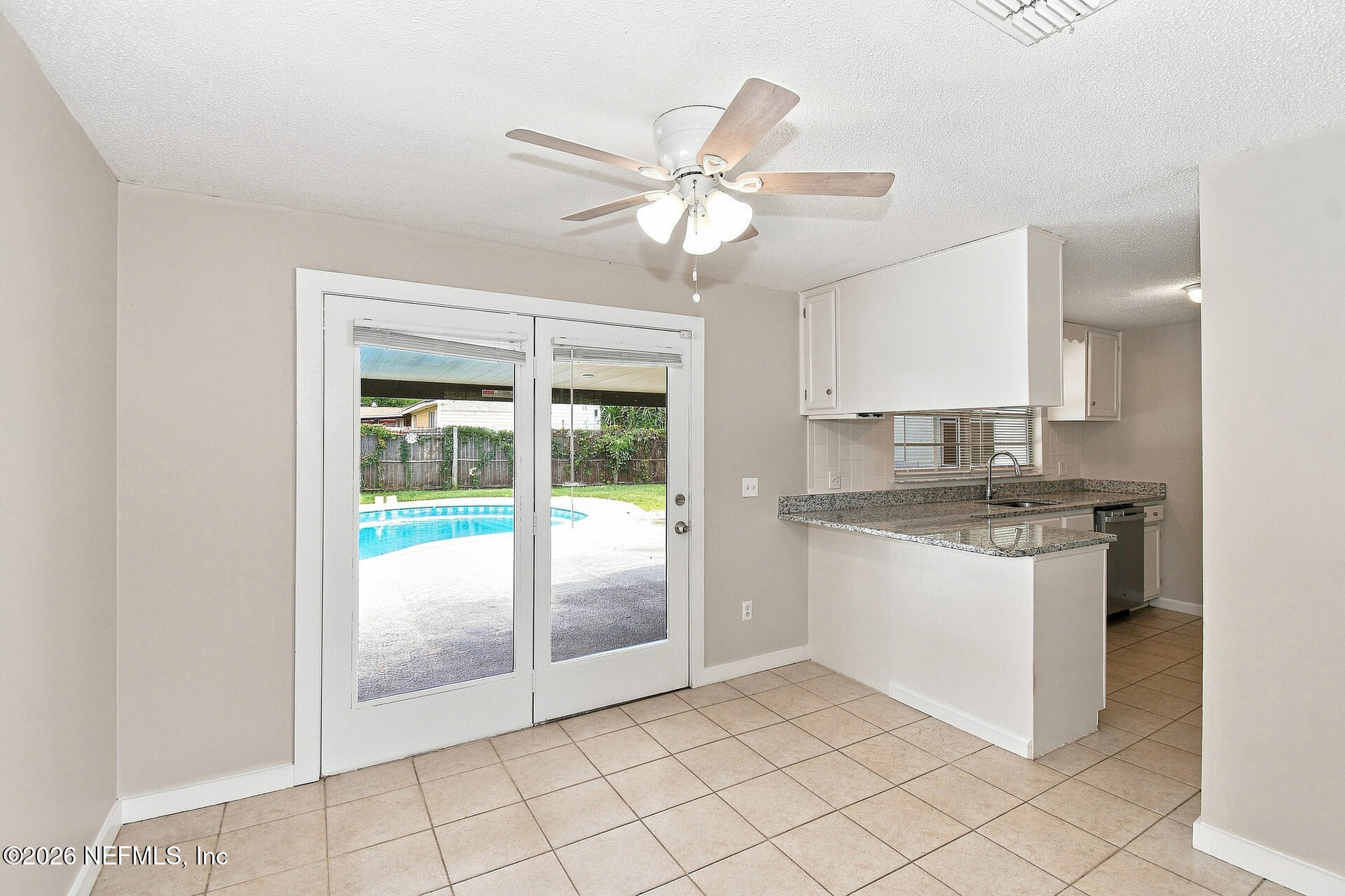 8603 Hammondwood Road South Jacksonville, FL 32221 - Photo 4 of 21 005 - Dining Room