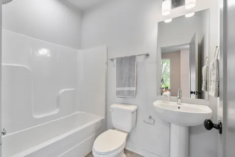 $439,900 | 352 East Village Lane, Nashville, TN 37216