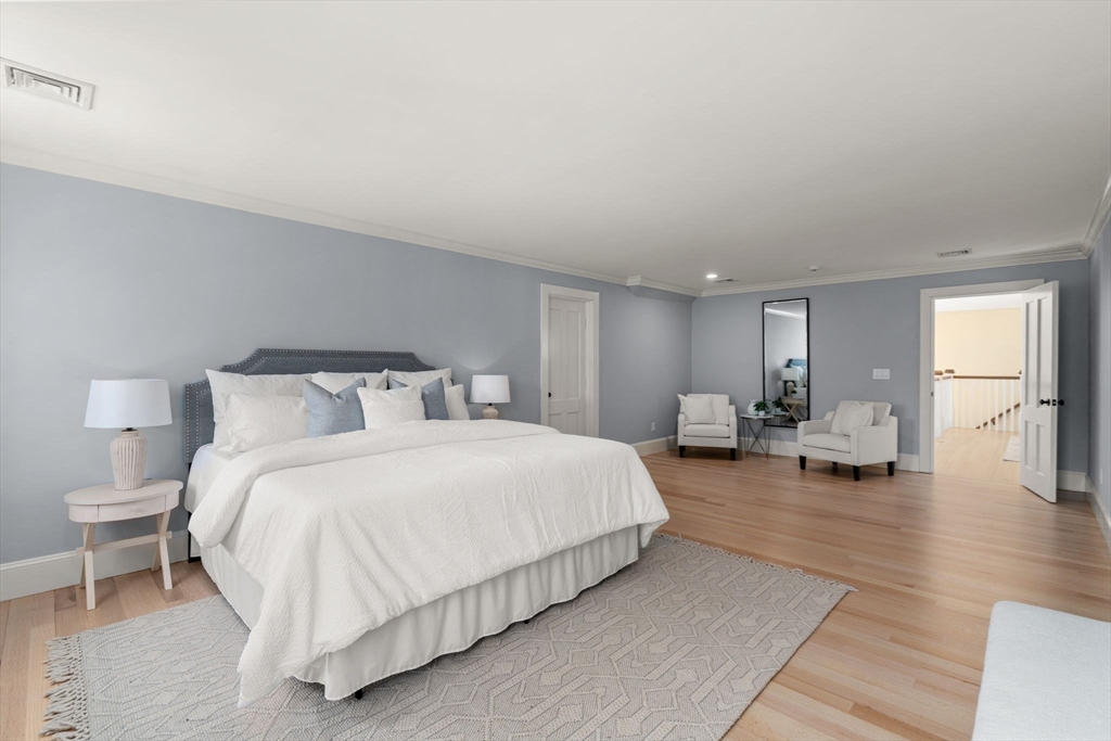 4 Maple Street, Unit 4 Medfield, MA 02052 - Photo 17 of 35