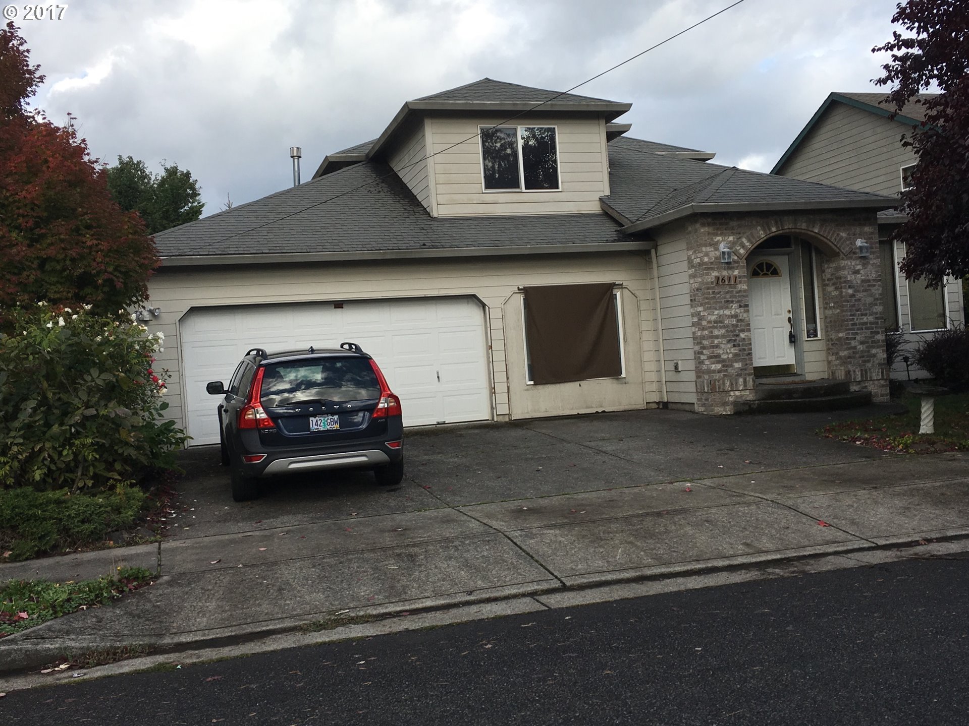 1611 Northeast Gertz Road Portland, OR 97211 - Photo 1 of 24 Gallery Image 1