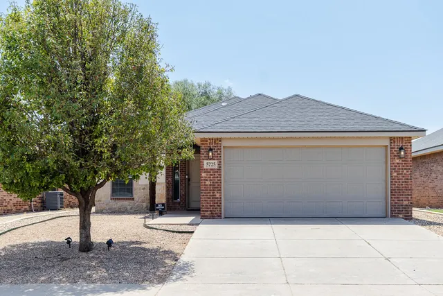 $2,200 | 5725 110th Street, Lubbock, TX 79424