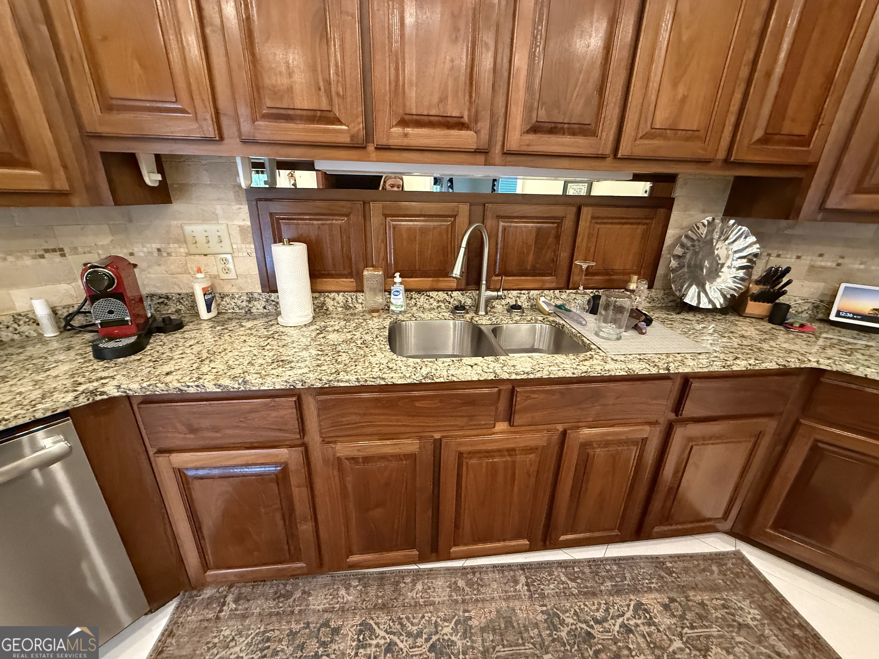 113 Parks Ridge Road Dublin, GA 31021 - Photo 35 of 99 a kitchen with a sink and cabinets