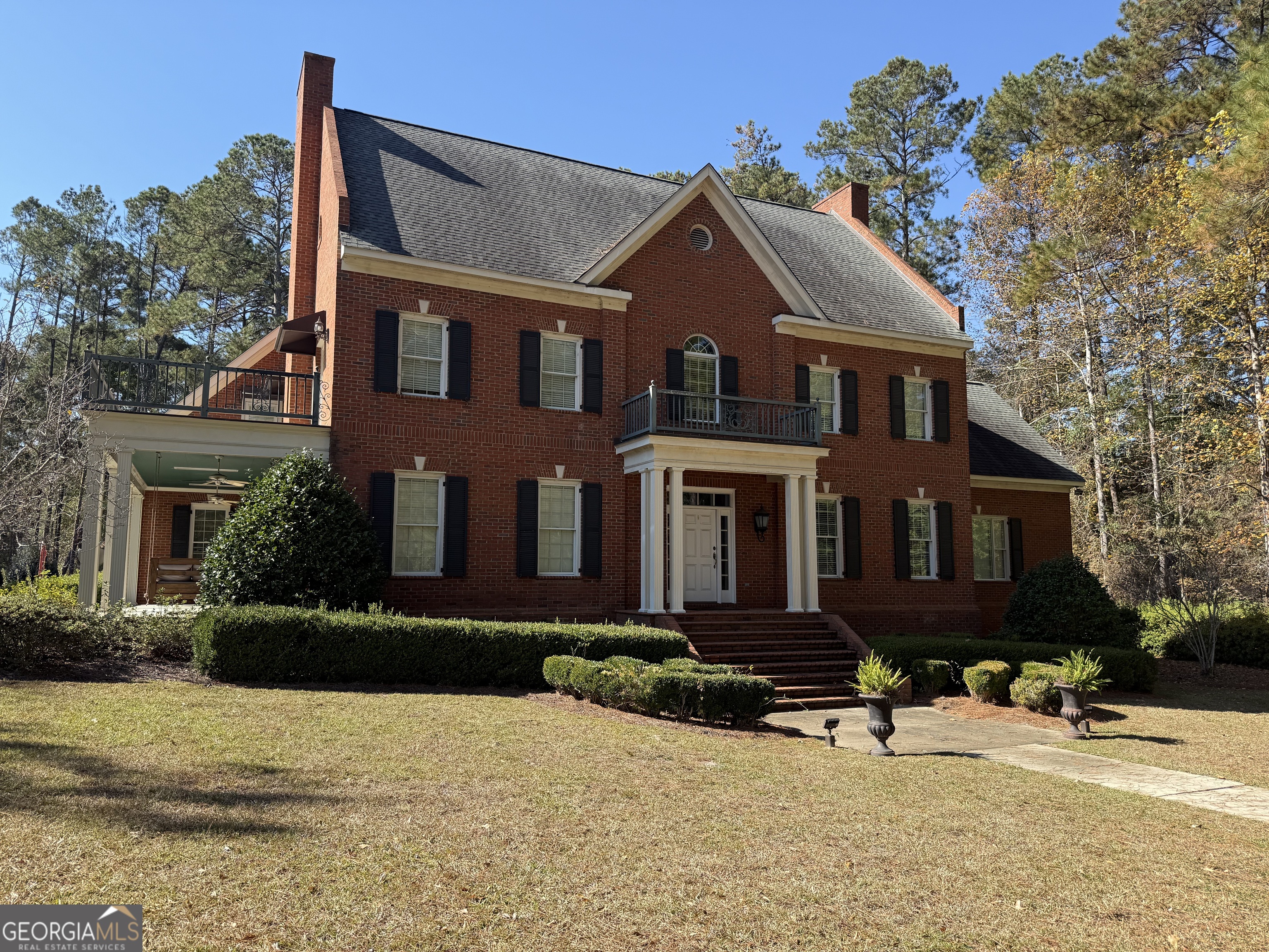 113 Parks Ridge Road Dublin, GA 31021 - Photo 9 of 99 front view of a house with a yard