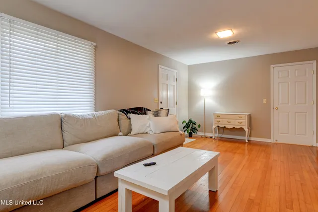 $159,125 | 735 Forest Park Circle, Philadelphia, MS 39350