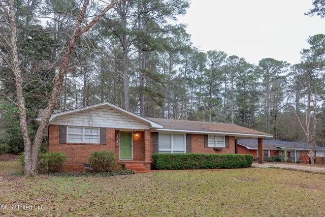 $159,125 | 735 Forest Park Circle, Philadelphia, MS 39350
