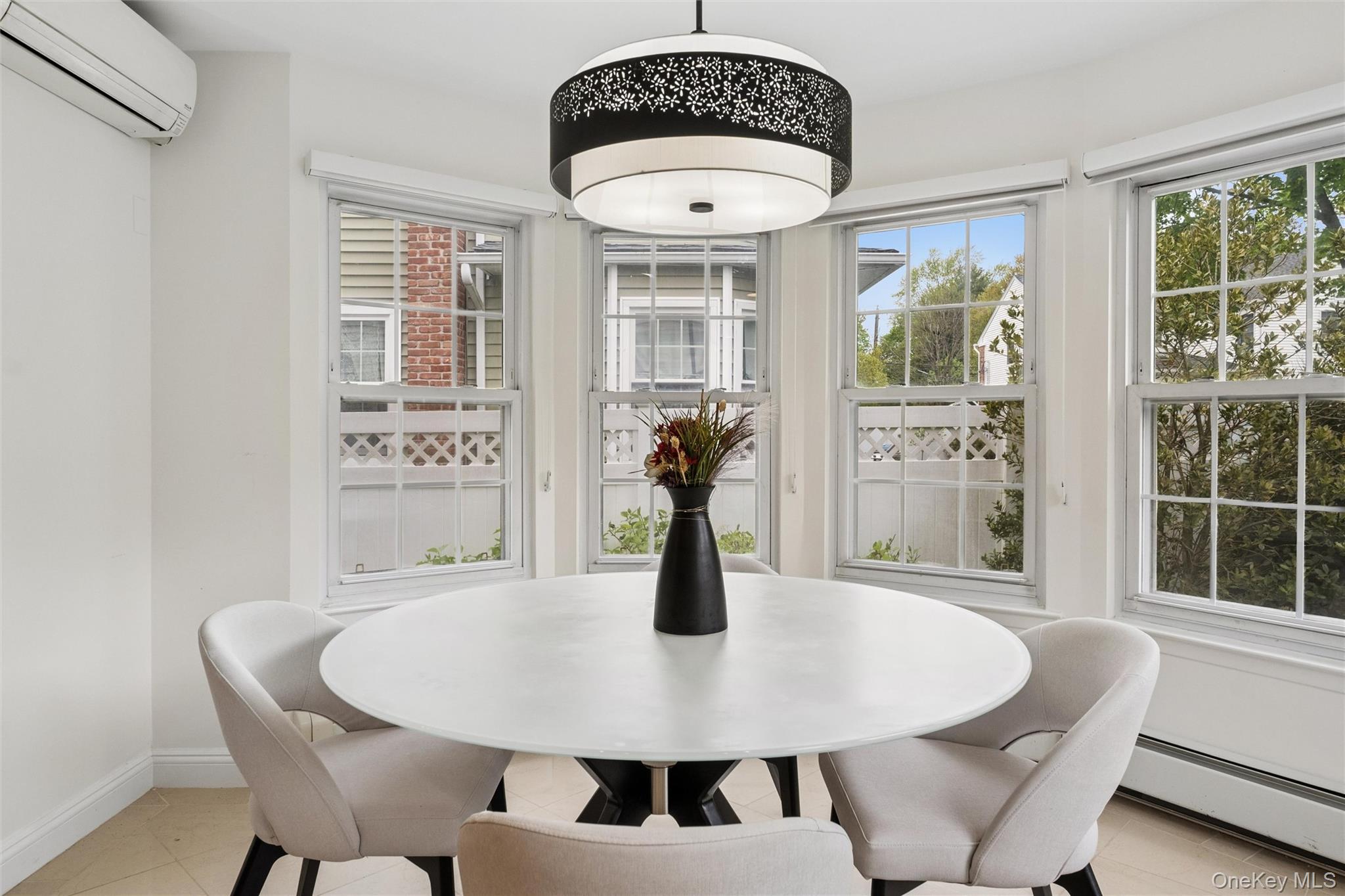 192 Split Rock Road Syosset, NY 11791 - Photo 12 of 36
