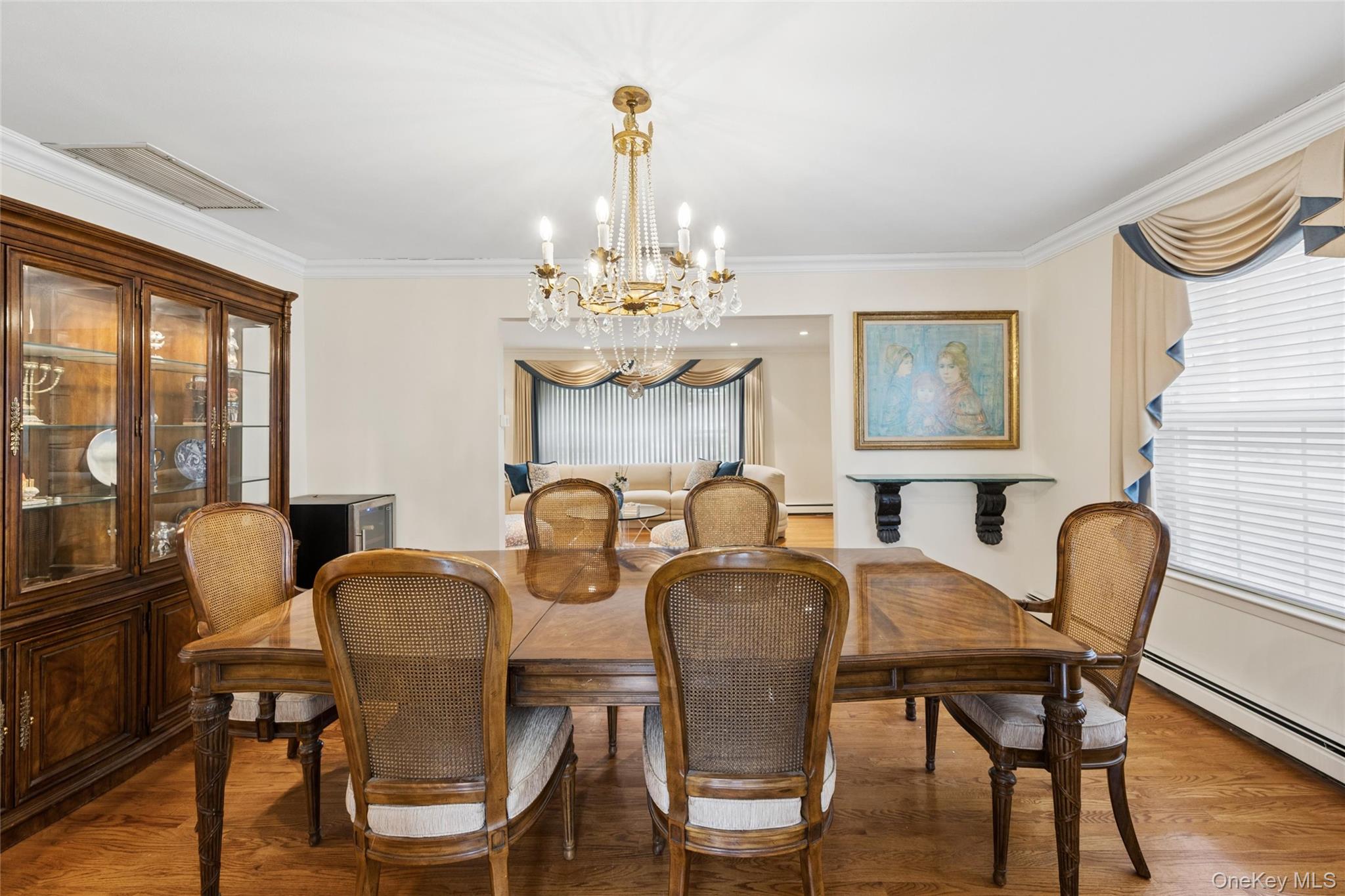 192 Split Rock Road Syosset, NY 11791 - Photo 6 of 36