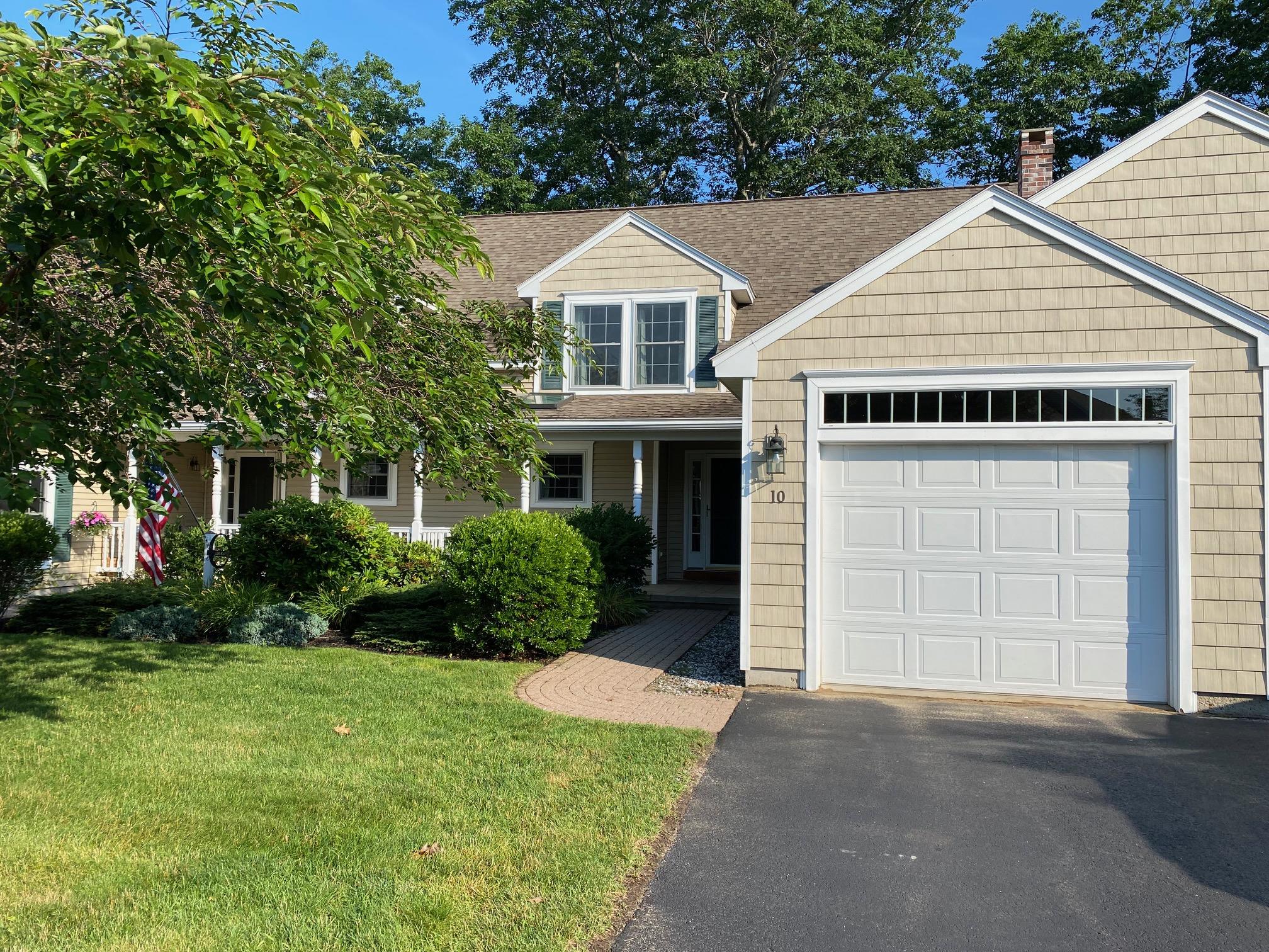 10 Ridgefield Drive, Unit 11 Gorham, ME 04038 - Photo 1 of 47 1 (18)