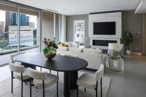 $1,250,000 | 2408 Victory Park Lane, Unit 1039, Dallas, TX 75219