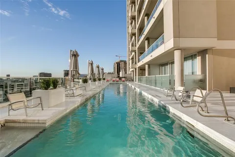 $1,250,000 | 2408 Victory Park Lane, Unit 1039, Dallas, TX 75219