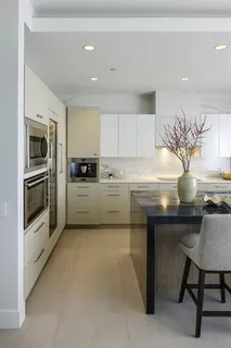 $1,250,000 | 2408 Victory Park Lane, Unit 1039, Dallas, TX 75219