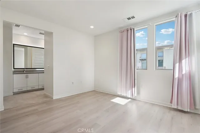 $939,500 | 19531 Cardigan Drive, Northridge, CA 91324