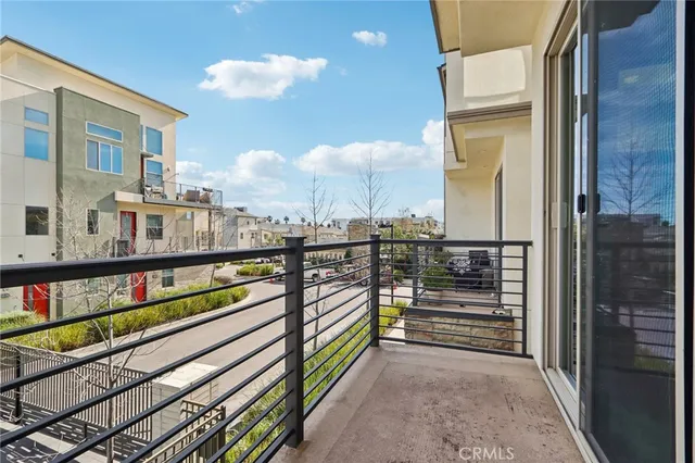 $939,500 | 19531 Cardigan Drive, Northridge, CA 91324