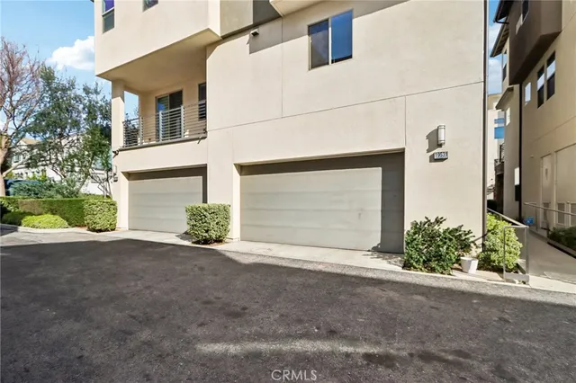 $939,500 | 19531 Cardigan Drive, Northridge, CA 91324