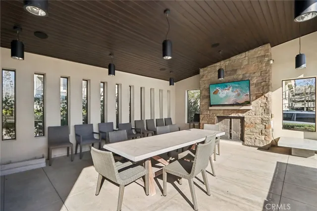 $939,500 | 19531 Cardigan Drive, Northridge, CA 91324