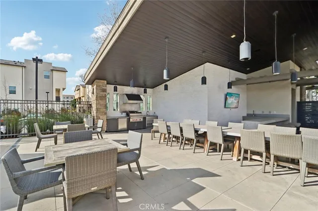 $939,500 | 19531 Cardigan Drive, Northridge, CA 91324