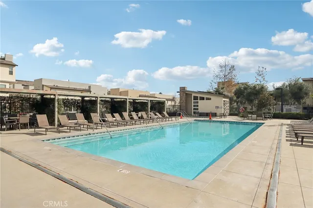 $939,500 | 19531 Cardigan Drive, Northridge, CA 91324