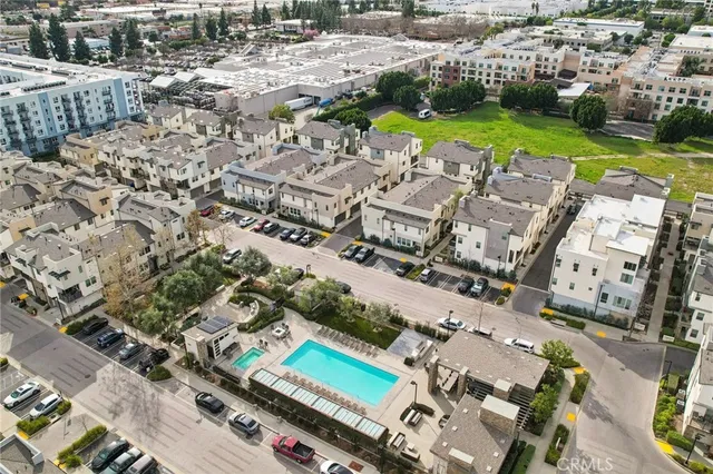 $939,500 | 19531 Cardigan Drive, Northridge, CA 91324