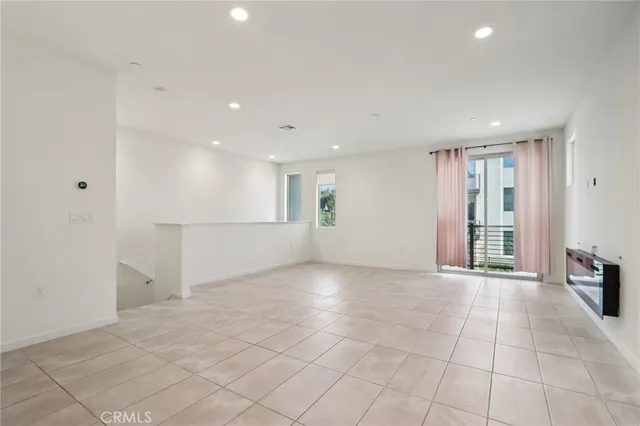 $939,500 | 19531 Cardigan Drive, Northridge, CA 91324