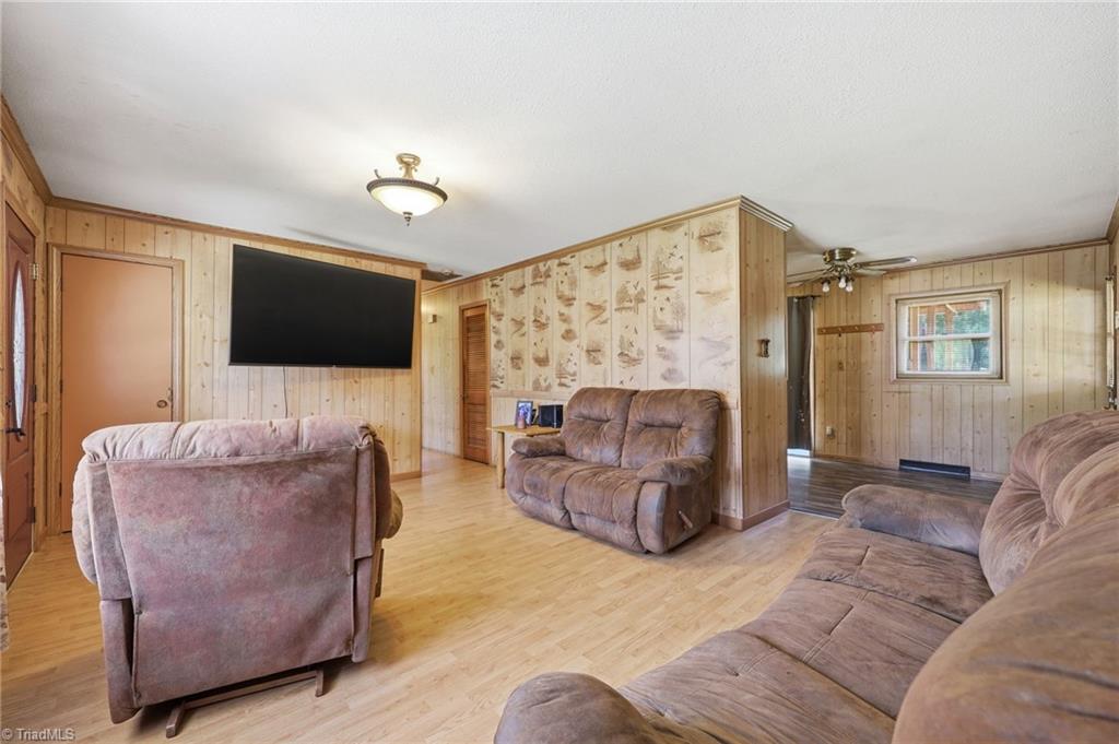 6997 Arden Road Thomasville, NC 27360 - Photo 9 of 42