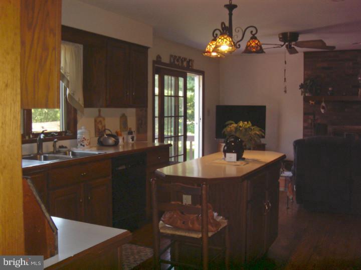 223 Cedar Knoll Road Coatesville, PA 19320 - Photo 6 of 16 Kitchen