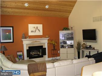 401 Chairville Road Southampton, NJ 08088 - Photo 9 of 12 Family Room