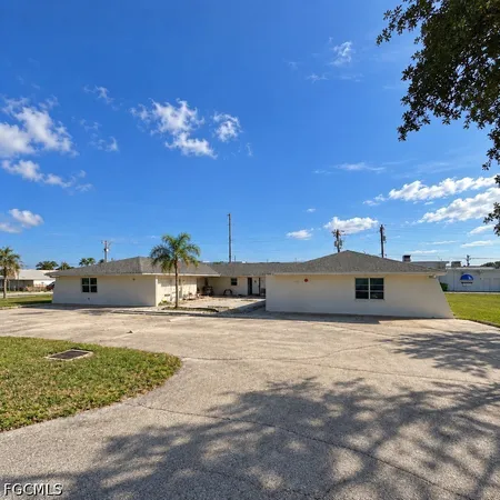$1,195 | 3509 Southeast 15th Place, Cape Coral, FL 33904