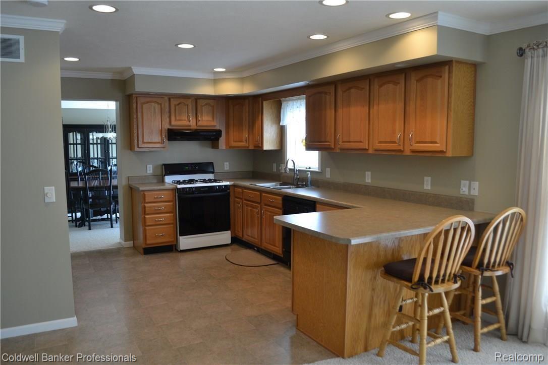 2453 Morris Road Lapeer, MI 48446 - Photo 9 of 32 DSC_0371.JPG