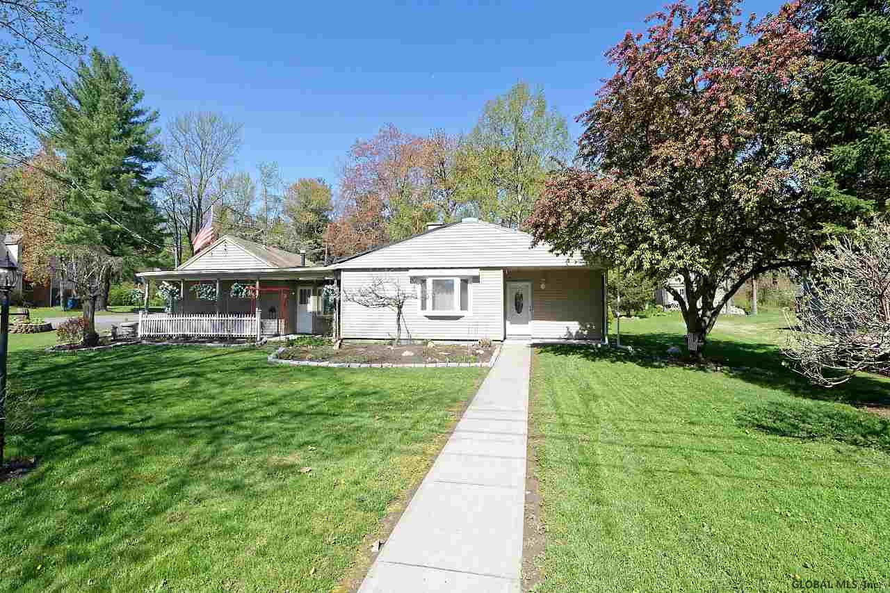 921 Randall Road Niskayuna, NY 12309 - Photo 31 of 33 Photo 31