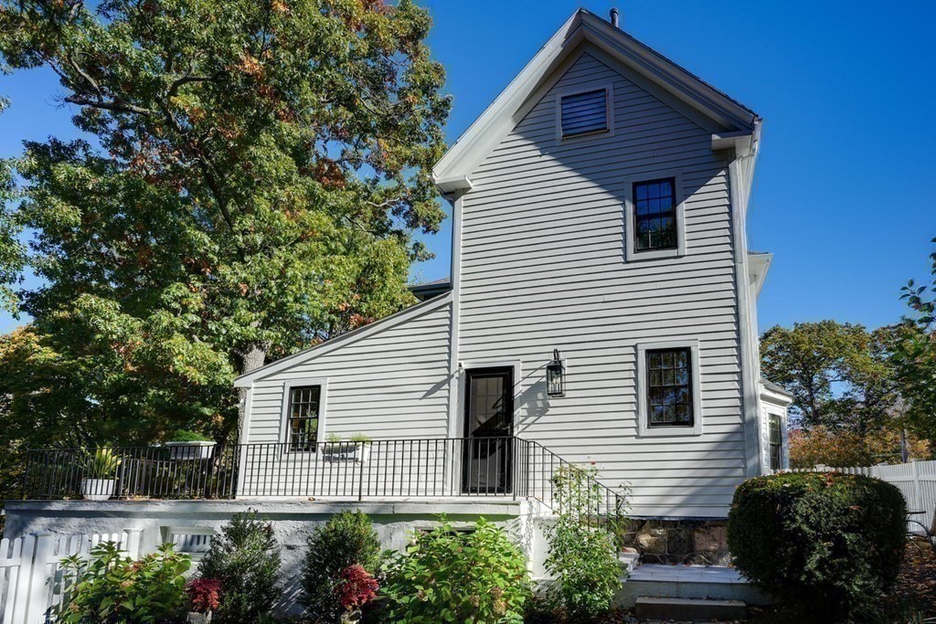 12 Woodside Road Winchester, MA 01890 - Photo 37 of 42 Gallery Image 37